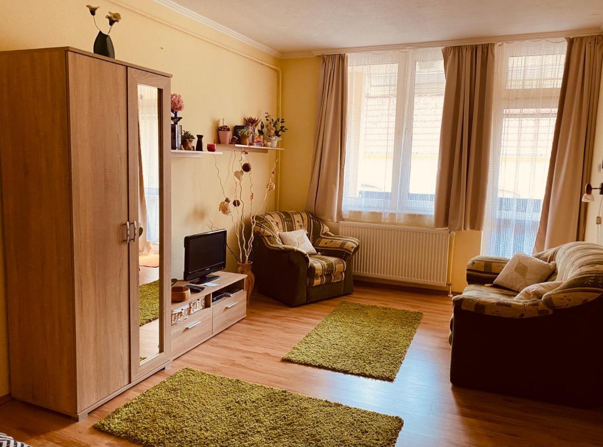 Victoria Apartman Eger Exteriör bild