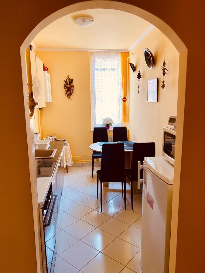 Victoria Apartman Eger Exteriör bild